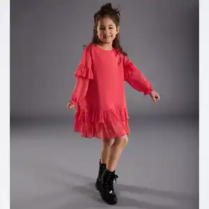 Kinder-Mädchen-Kleid mit Rüschen