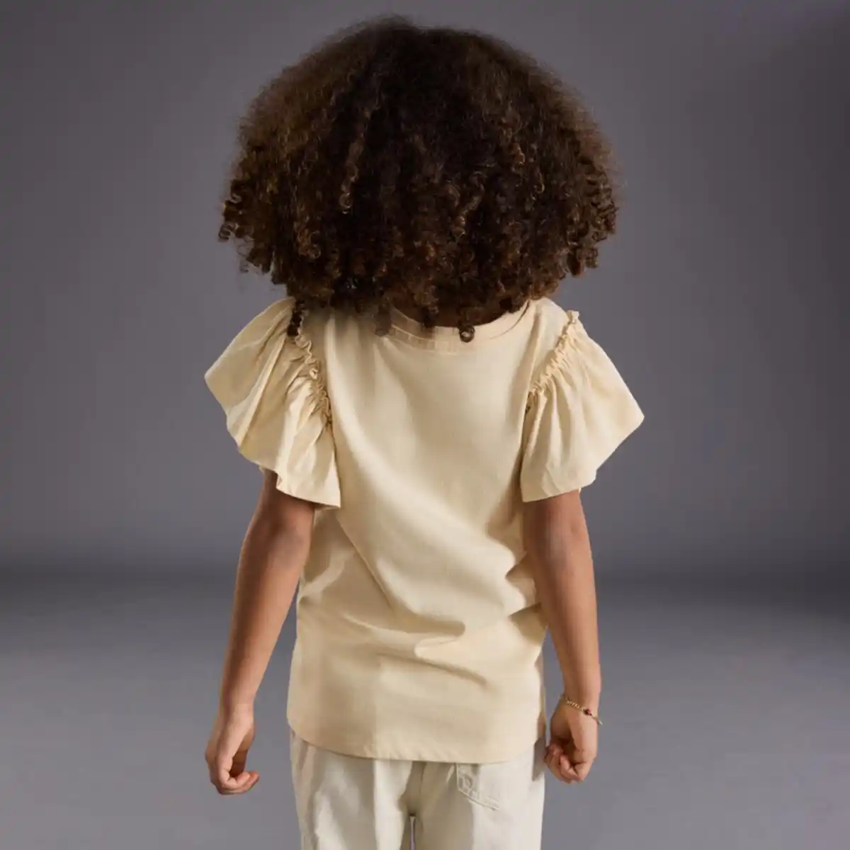 Bild 4 von Kinder-Mädchen-T-Shirt mit Volantärmeln