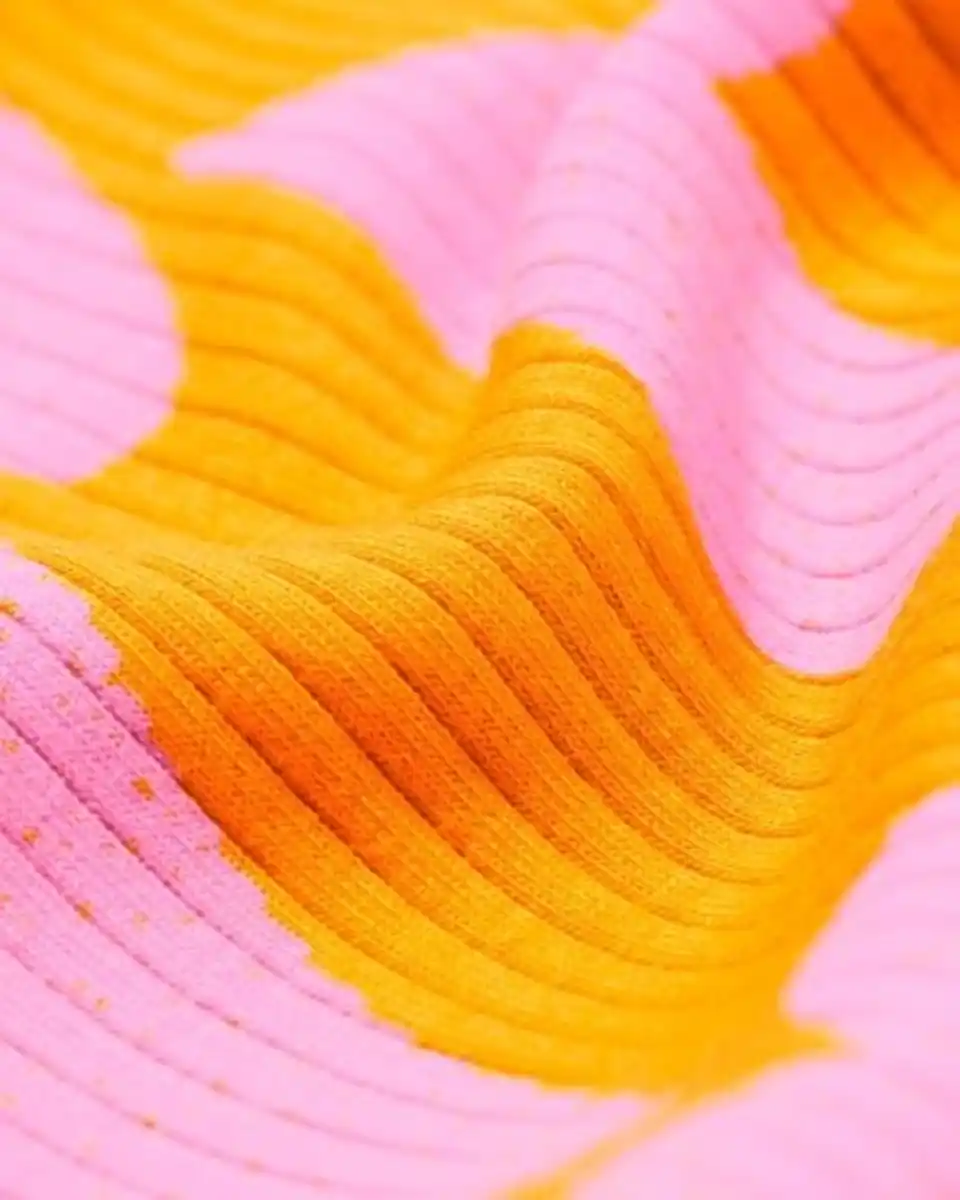 Bild 3 von Kinderleggings gerippt, mit Herzen gelb