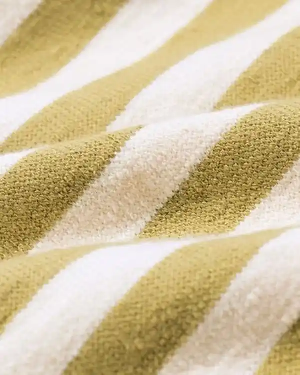 Bild 3 von Kinder-T-Shirt mit Streifenmuster olivgrün