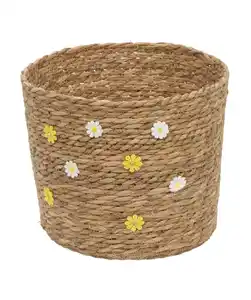 Seegraskorb mit Blumen, naturfarben