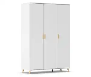 rauch Kleiderschrank »Falun«, 3-türig, Massivholzgriffe und -füße