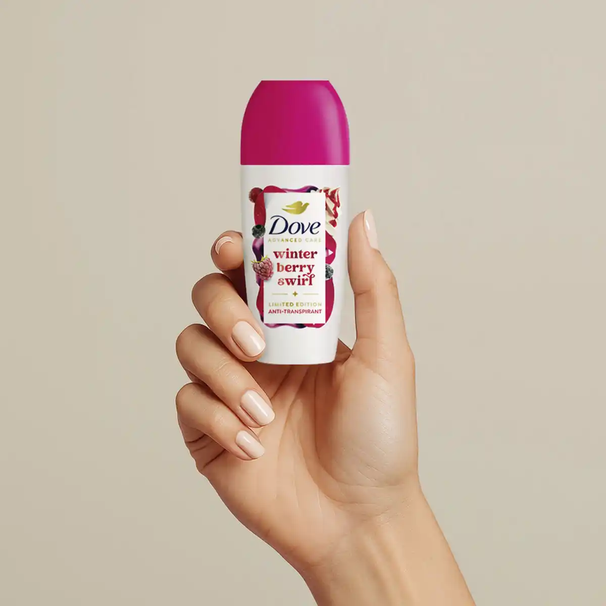 Bild 4 von Dove Antitranspirant Deo Roll-on Advanced Care Winter Berry Swirl, 50 ml