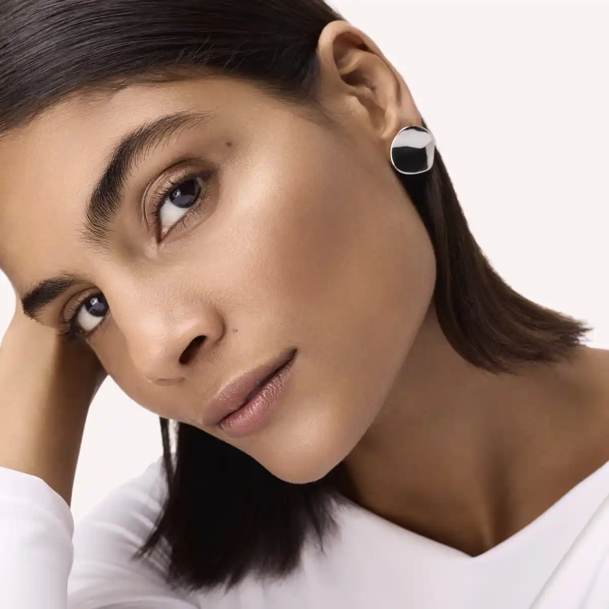 Bild 4 von Catrice More Than Glow Liquid Highlighter 010 Pearl Glaze, 10,5 ml