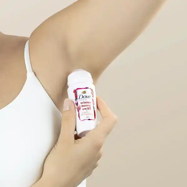 Bild 3 von Dove Antitranspirant Deo Roll-on Advanced Care Winter Berry Swirl, 50 ml