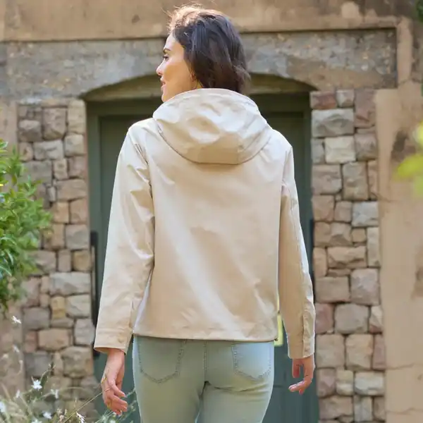 Bild 4 von Damen-Windbreaker mit BIONIC-FINISH® ECO