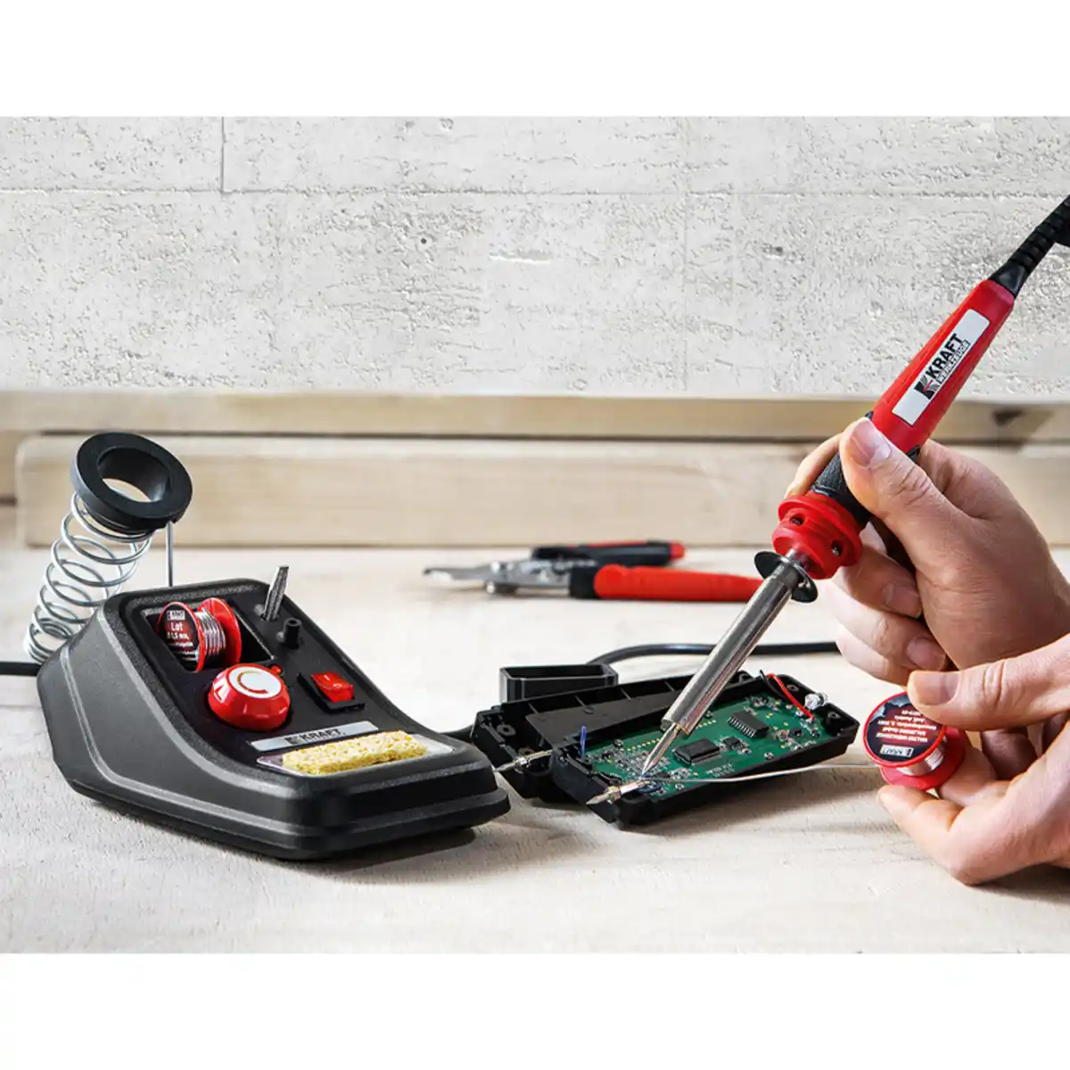 Bild 1 von Kraft Werkzeuge Regelbare Lötstation