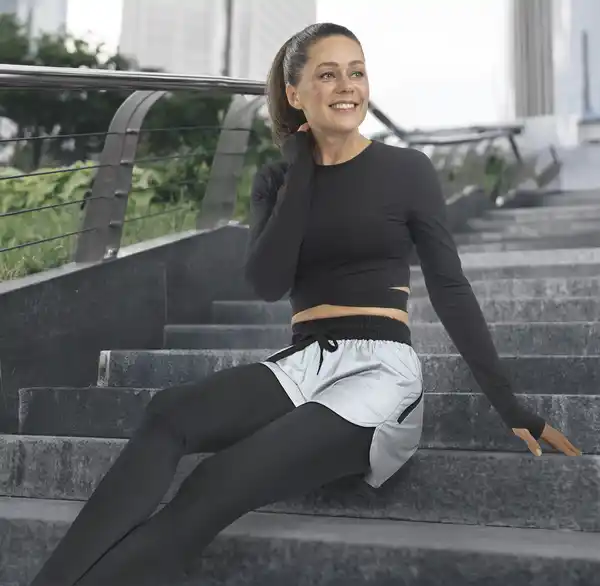 Bild 3 von IDEENWELT Reflektierende Shorts Gr. L