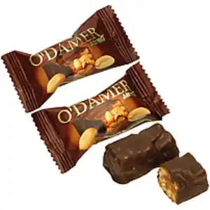 Krokantkonfekt "O Damer" aus gerösteten Erdnüssen in kakaoha...