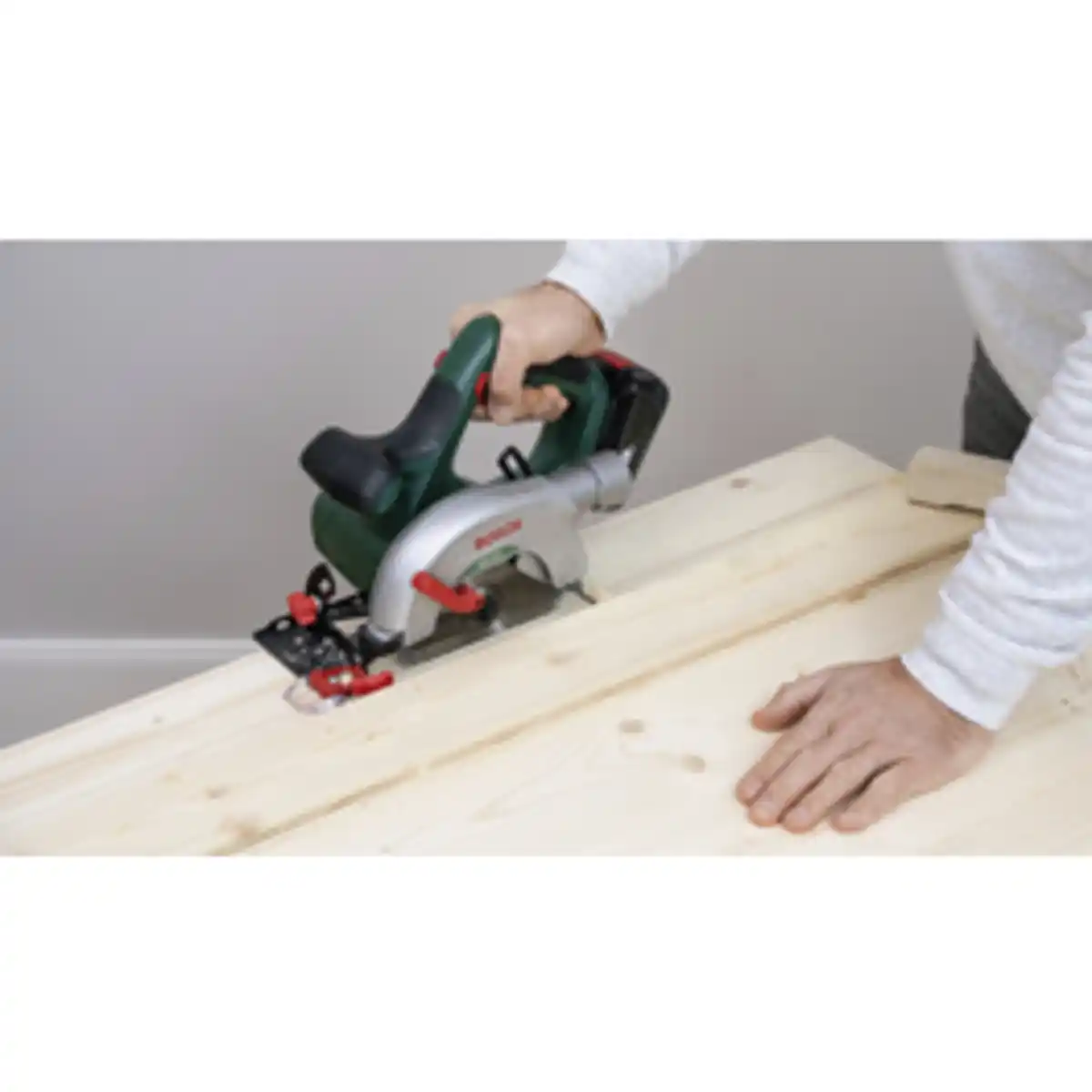 Bild 4 von BOSCH HOME & GARDEN DIY-Set, UniversalImpact 18V+AdvancedOrbit 18V+AL18V-20, inkl. 2x Akku (2 Ah), Ladegerät AL18V-20