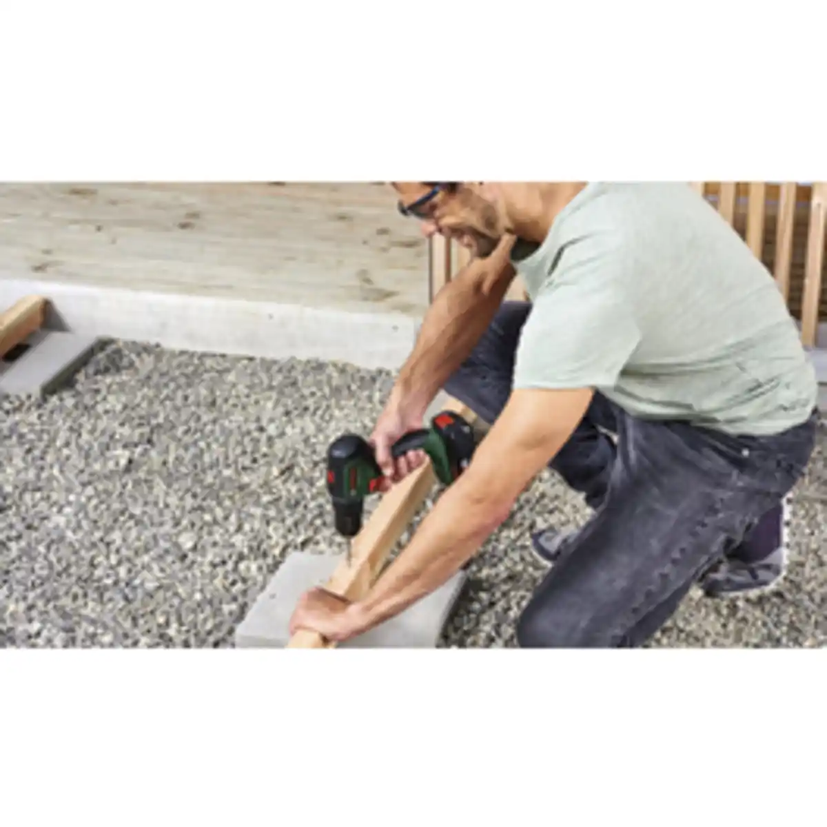 Bild 4 von BOSCH HOME & GARDEN Akku-Bohrschrauber »UniversalDrill«, 18V-60, inkl. 2,0Ah Akku und Ladegerät