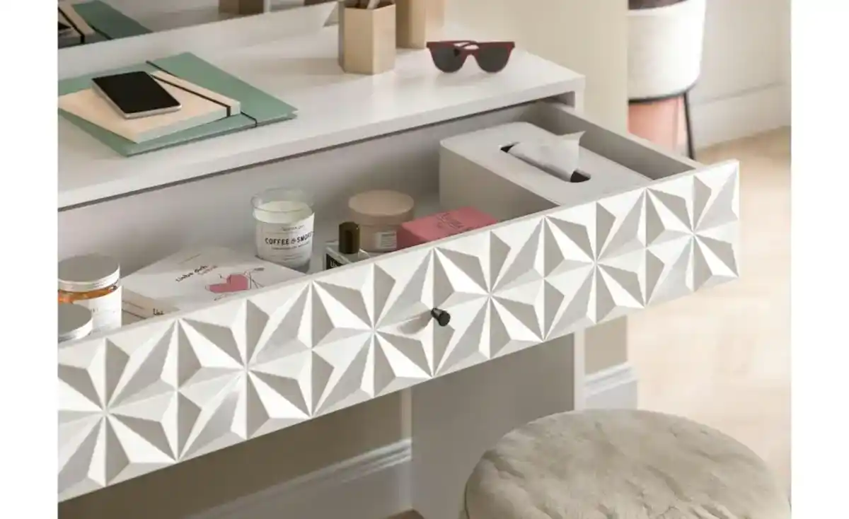 Bild 3 von Schminktisch mit Spiegel