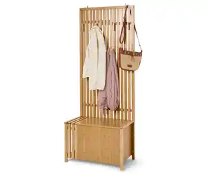 Garderobe mit Sitzbank in Lamellenoptik