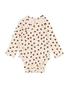 Mitwachsender Newborn-Wickelstrampler mit Herzchen ecru