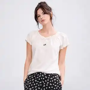 Damen-T-Shirt mit Carmen-Ausschnitt