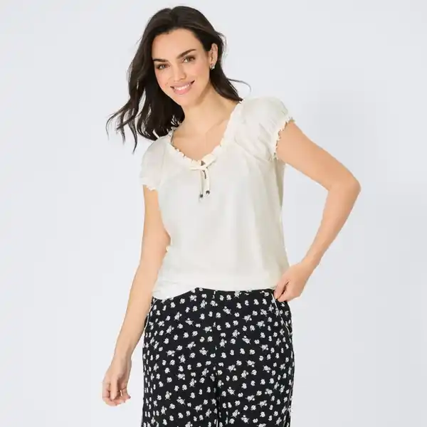 Bild 4 von Damen-T-Shirt mit Carmen-Ausschnitt