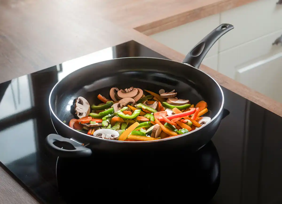 Bild 1 von Wokpfanne Palermo 32cm induktionsgeeignet