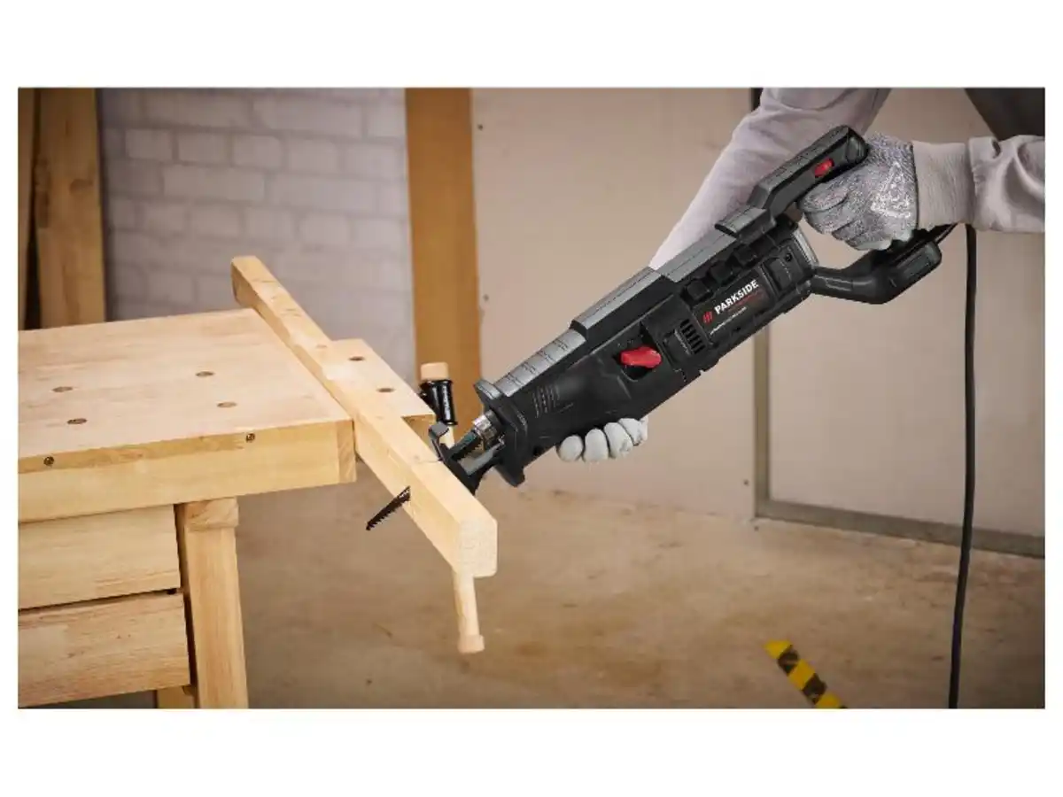 Bild 2 von PARKSIDE PERFORMANCE® Säbelsäge »PPFS 1200 A1«