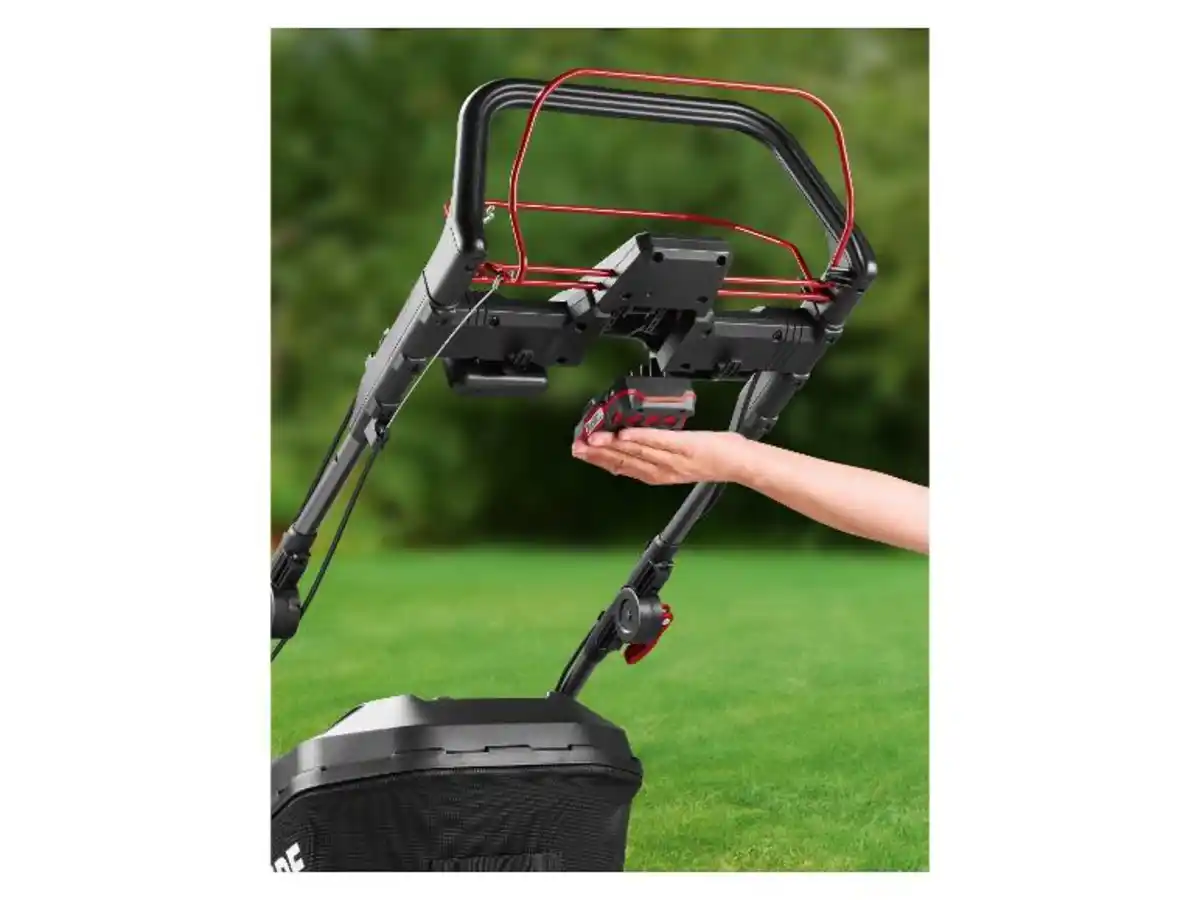 Bild 3 von PARKSIDE PERFORMANCE® Benzin-Rasenmäher »PPBRM 46 B2« mit Elektrostarter-Akku und Ladegerät