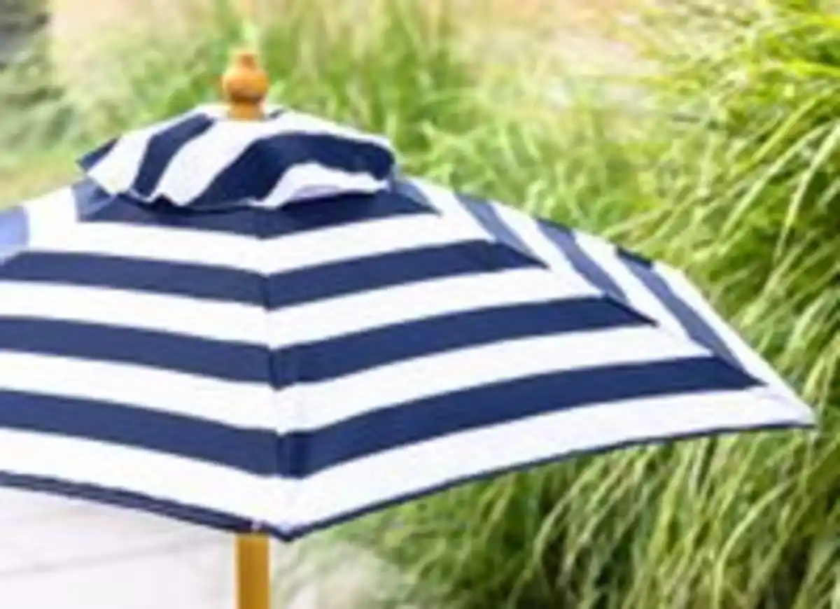 Bild 3 von Outdoor Kindersitzgruppe aus Tannenholz inkl. Schirm, ca. 120 x 120 x 57 cm - Bunt