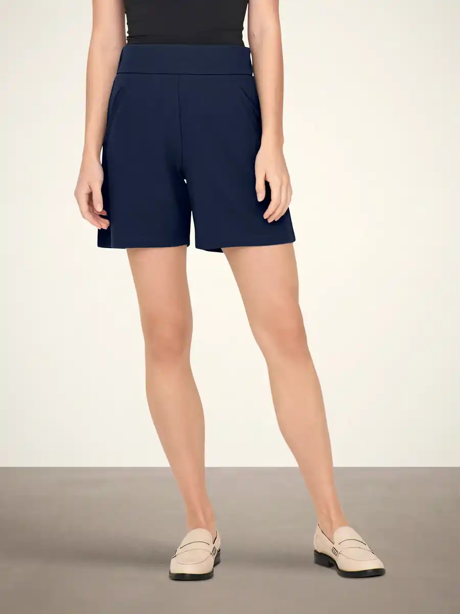 Bild 1 von JDY JDYLOUISVILLE CATIA L Shorts Schwarz