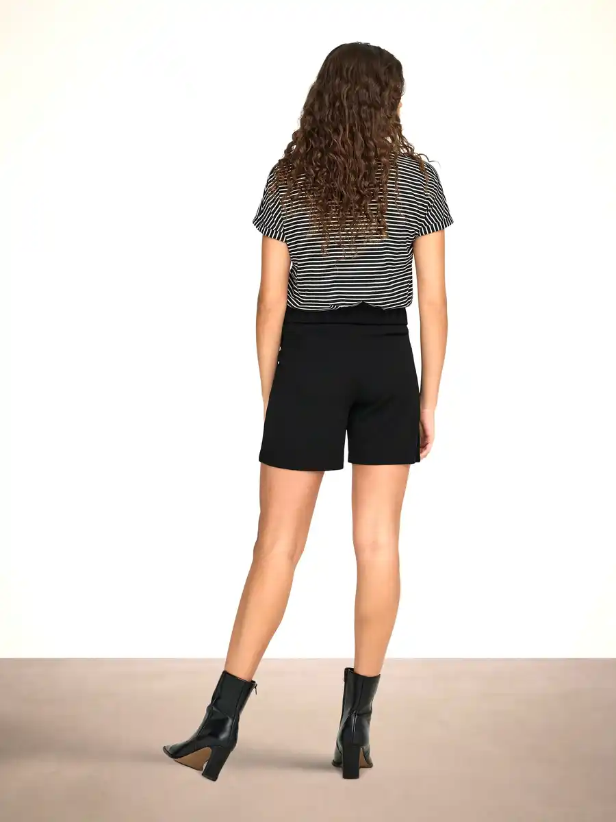 Bild 2 von JDY JDYLOUISVILLE CATIA L Shorts Schwarz