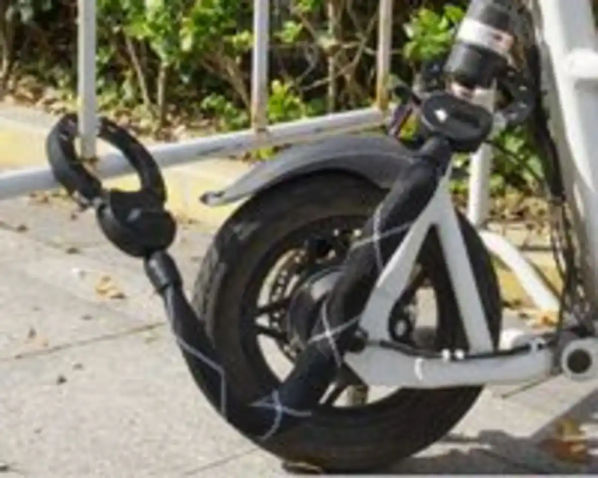 Bild 3 von Fahrrad-Kettenschloss, Handschellenverschluss inkl. Aufbewahrungstasche