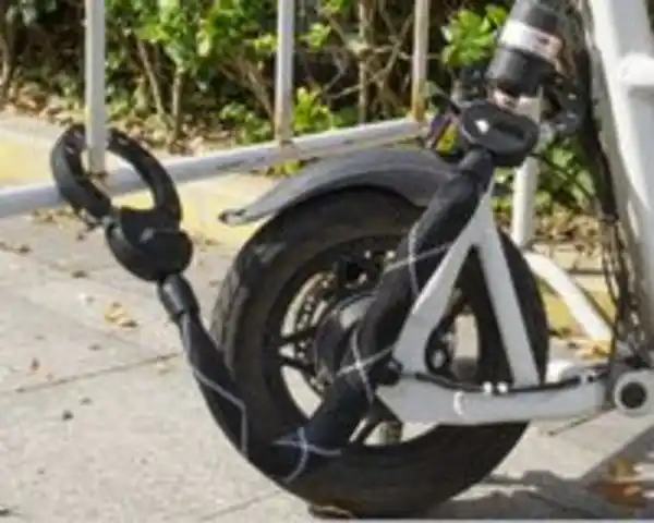 Bild 3 von Fahrrad-Kettenschloss, Handschellenverschluss inkl. Aufbewahrungstasche