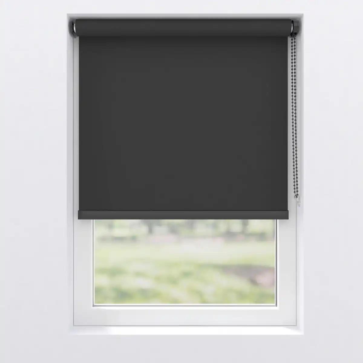 Bild 1 von Verdunkelungsrollo Bella, Schwarz, Textil, Uni, 115x190 cm, Länge universell einstellbar, gleichfarbige Rückseite, Alu-Unterleiste, Wohntextilien, Rollos & Jalousien, Rollos