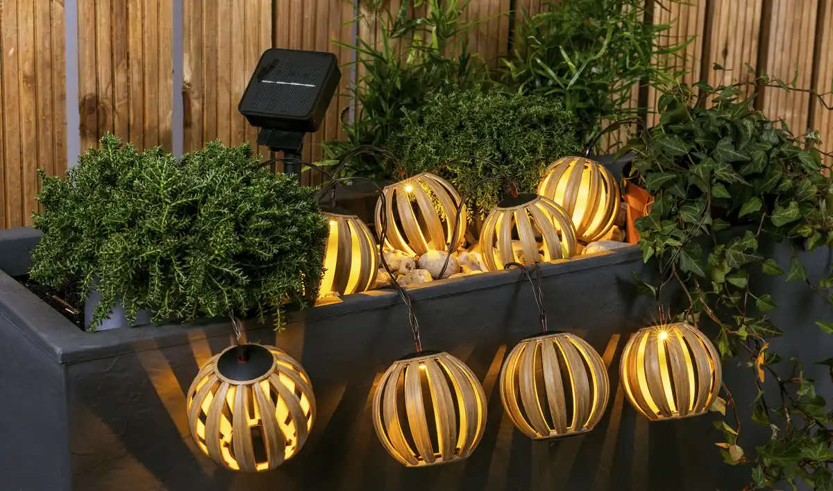 Bild 3 von IDEENWELT Solar-Lichterkette