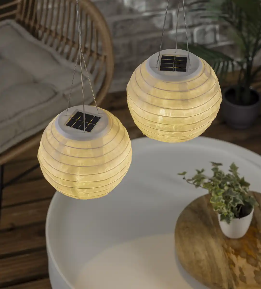 Bild 2 von DEKOWELT Solar-Lampion 2er-Set 15 cm weiß
