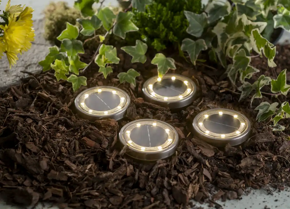 Bild 3 von IDEENWELT 4er Set Solar-Gartenleuchten