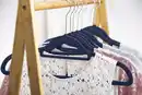 Bild 3 von IDEENWELT 10er Set Kleiderbügel beflockt dunkelblau