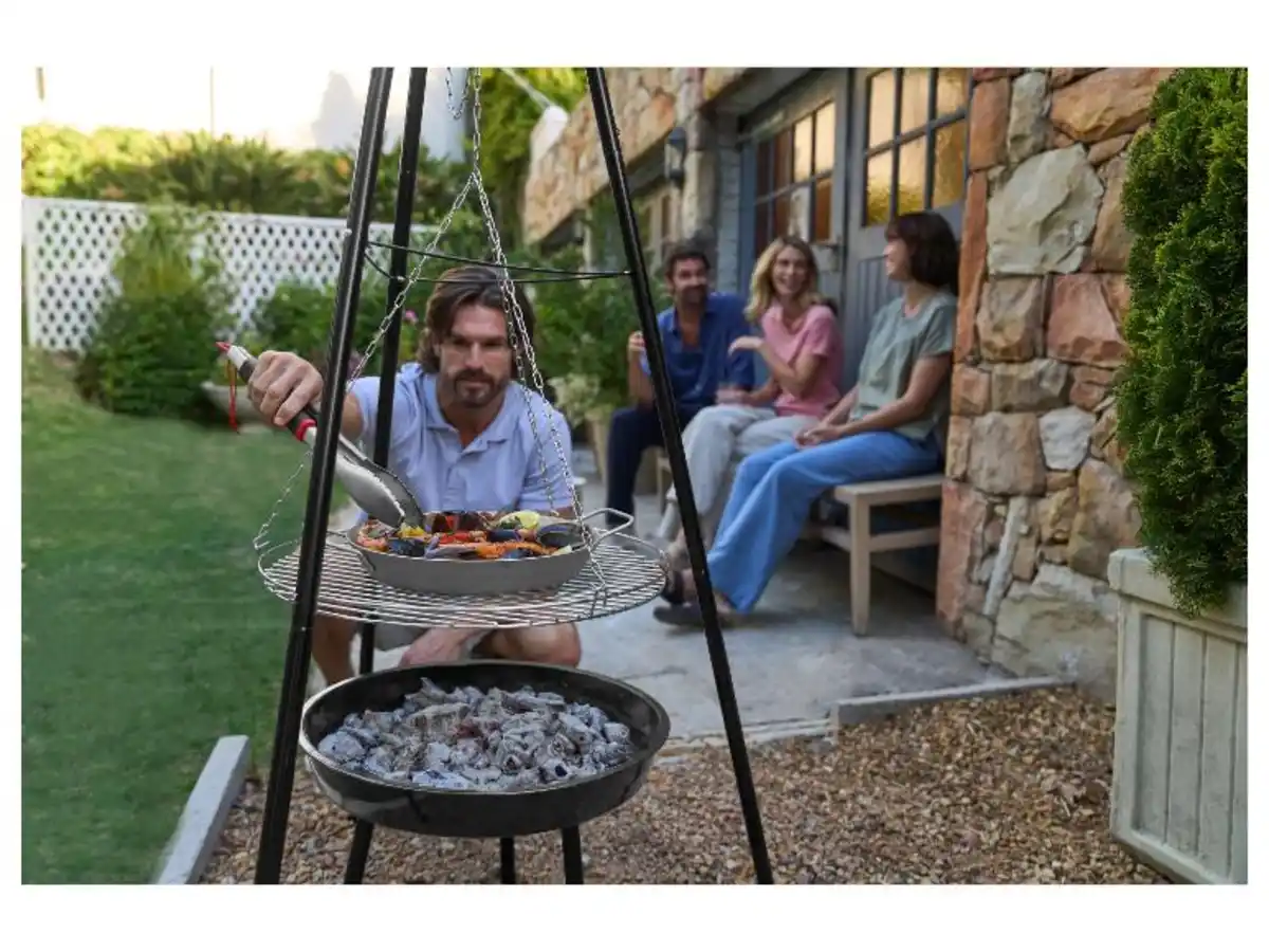 Bild 3 von GRILLMEISTER Ø 32 Eisen-Grillpfanne / Ø 28,5 Eisen-Grillpfanne mit perforiertem Boden / Ø 20 Eisen-Grillpfanne mit Servierbrett