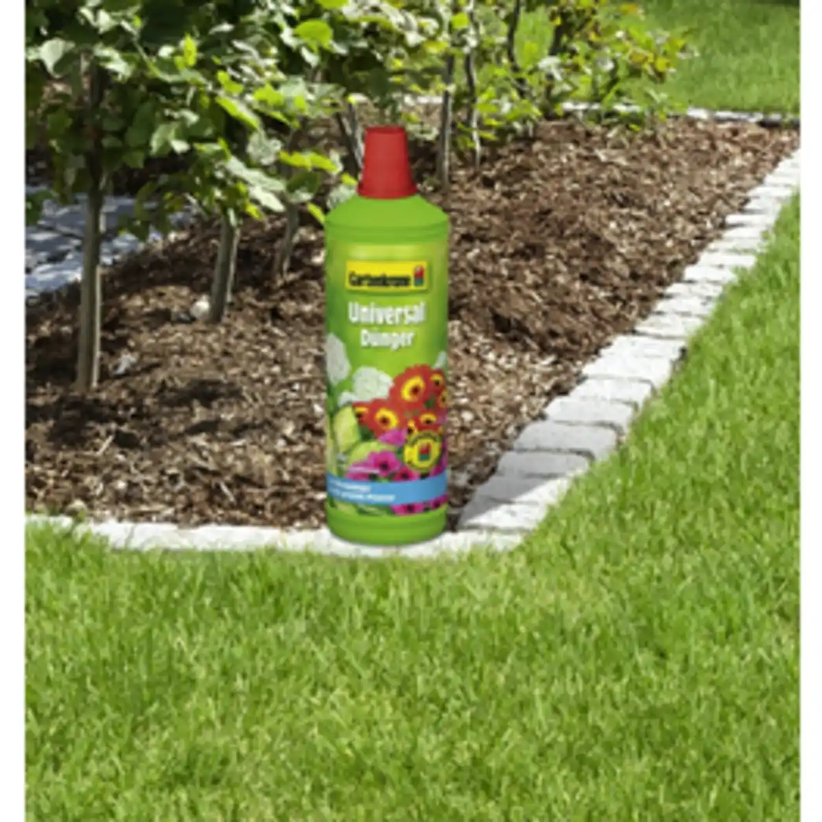 Bild 1 von Gartenkrone Universaldünger, für Freiland-, Zimmer- und Balkonpflanzen geeignet, 1 Liter