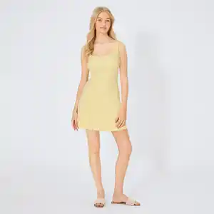 Damen-Kleid mit Karree-Ausschnitt