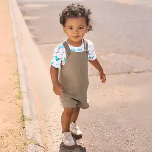 Baby-Jungen-Strampler-Set mit Musselin-Latzhose, 2-teilig