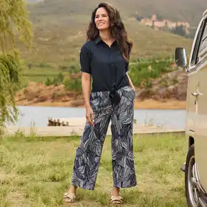 Damen-Hose mit weitem Bein