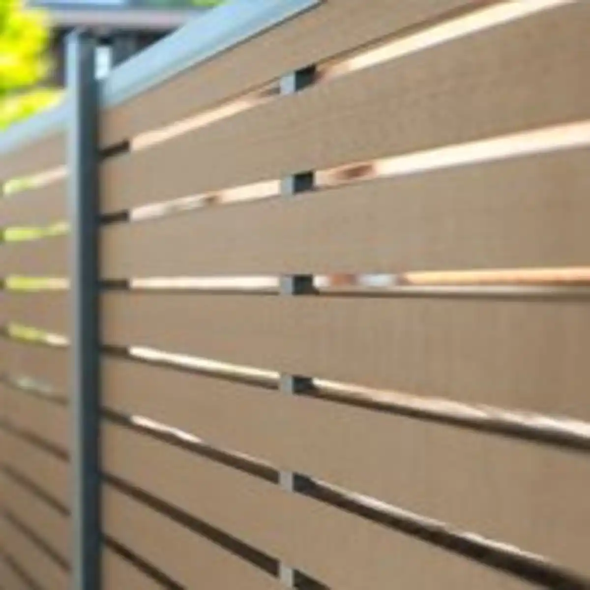 Bild 3 von HOME DELUXE  WPC Sichtschutzzaun ALIRA Teak - 1 x Element + 2 x Pfosten