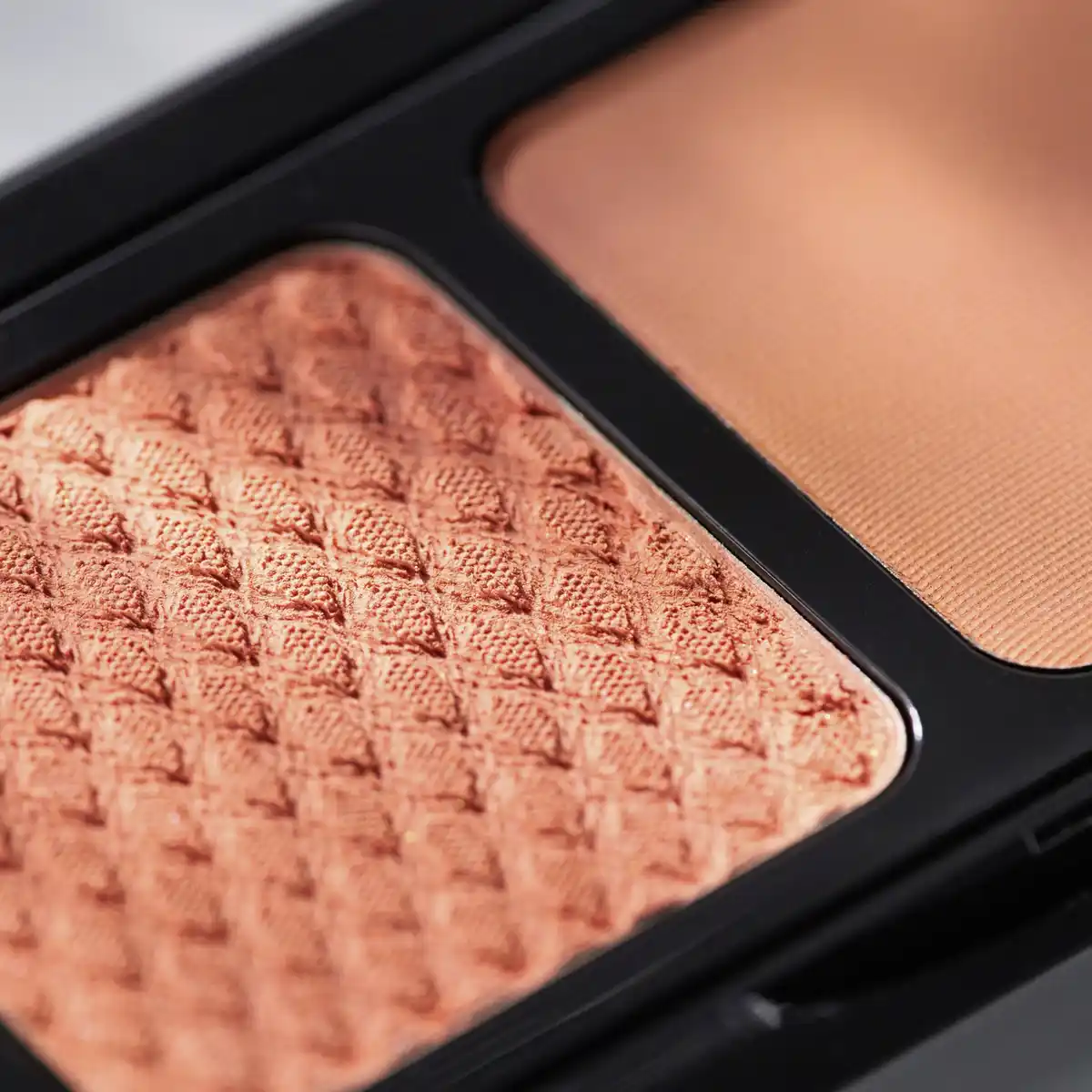 Bild 4 von Catrice Blush Affair Cream Powder Palette 030 Absolute Apricot, 6 g