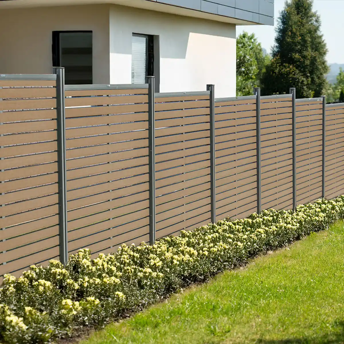 Bild 1 von HOME DELUXE  WPC Sichtschutzzaun ALIRA Teak - 2 x Element + 3 x Pfosten
