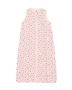 Baby-Schlafsack, ärmellos, Musselin, 0,5 TOG, Erdbeeren hellrosa
