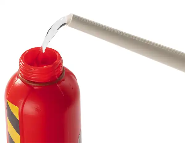 Bild 3 von IDEENWELT Wasserpistole Feuerlöscher