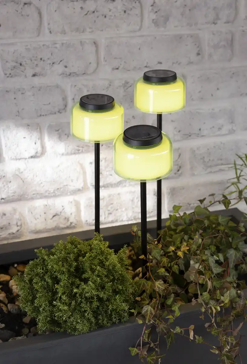 Bild 1 von IDEENWELT Solar-Gartenstecker 3er-Set grün