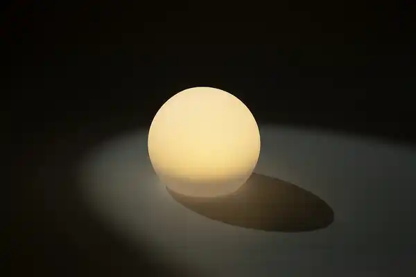 Bild 3 von IDEENWELT Solar-Bodenkugel klein