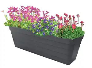 Blumenkasten mit Bewässerungseinsatz