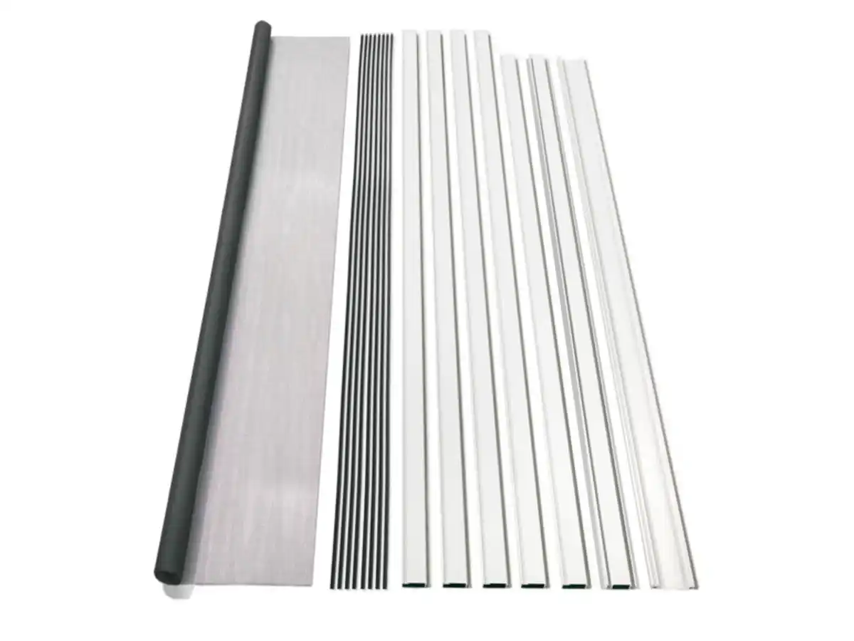 Bild 2 von LIVARNO home Alu-Insektenschutztür, 100 x 210 cm, mit Trittschutz, weiß, 2er Set