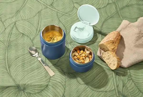 Bild 3 von IDEENWELT 2 in1 Thermobehälter mit Löffel blau