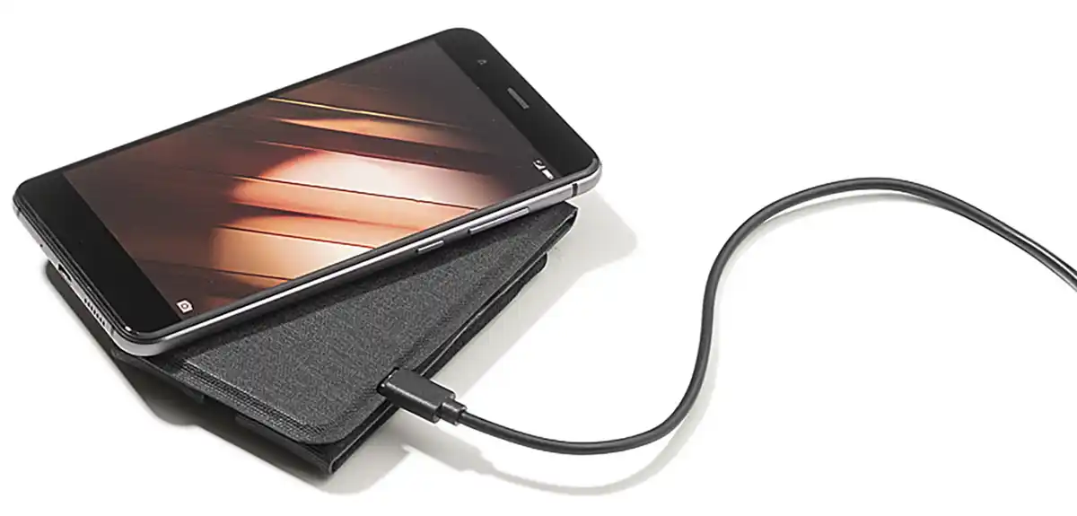 Bild 2 von IDEENWELT Best Basics Kabellose Ladestation