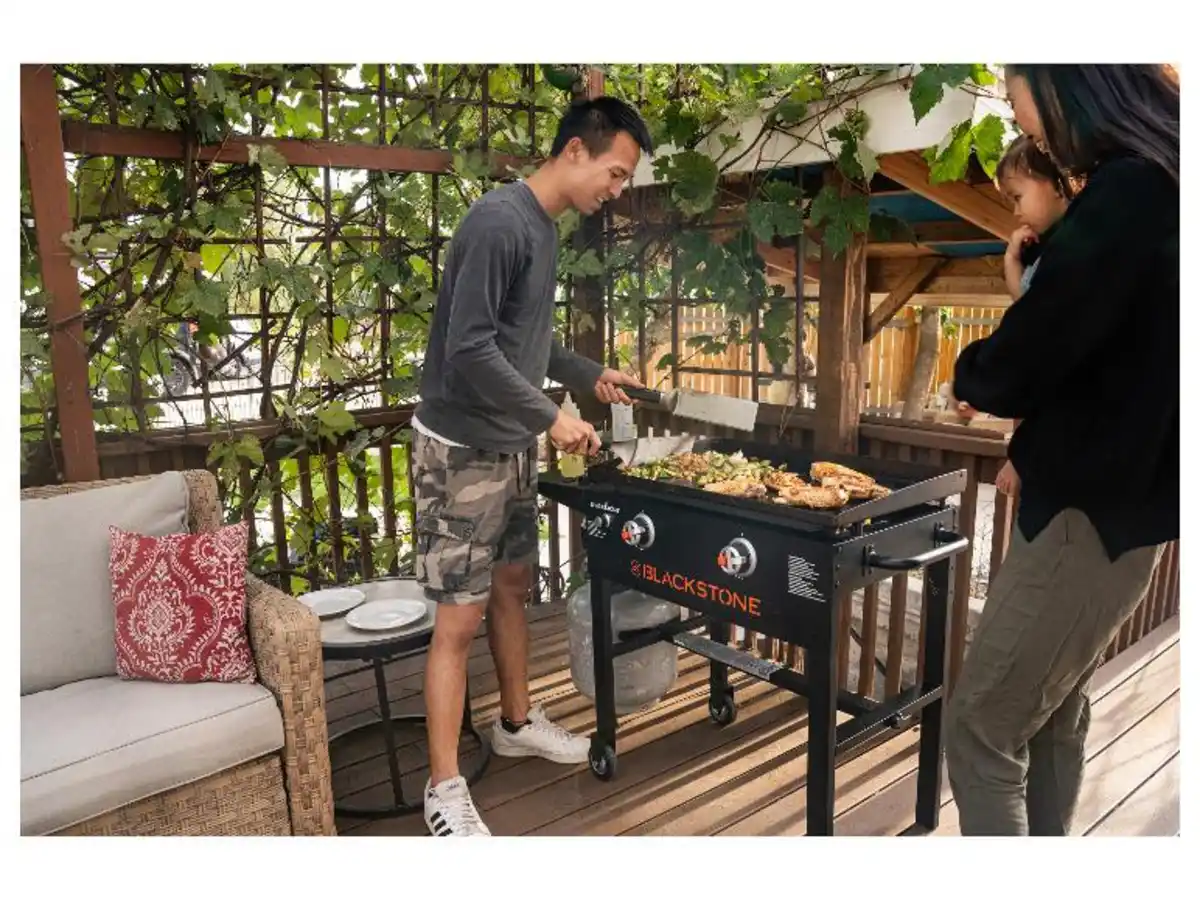 Bild 1 von BLACKSTONE Tischgrill 28-Zoll-Grillplatte Kochstation,2145EU ,Schwarz